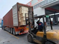 浙江客戶柴油機(jī)裝柜發(fā)貨